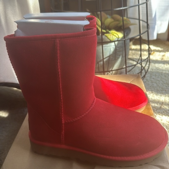 Women Ugg’s size 5m Never Worn - Picture 3 of 6